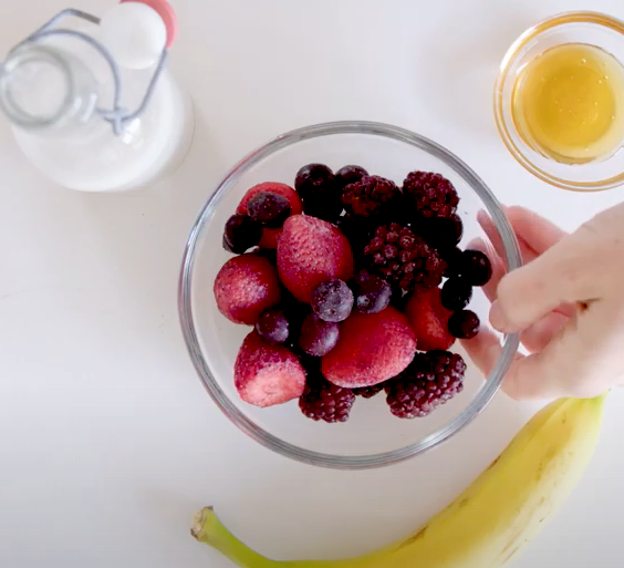 Superfood Smoothie Bowl